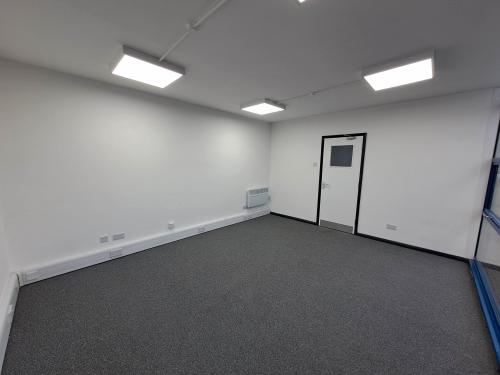 Unit 116, Blakelands Industrial Estate, Tanners Drive, Milton Keynes, MK14