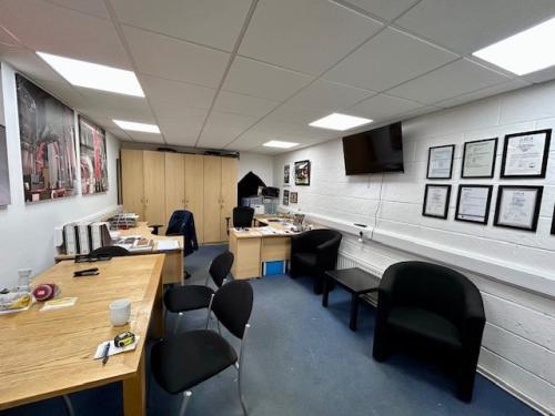 Unit 2, Wessex Business Park, Bath Road, Halfway, Newbury, RG20