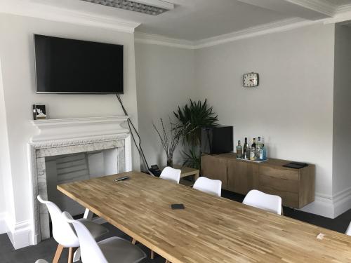 Clarendon House, 44 London Road, Newbury, RG14