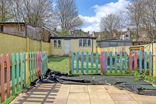 226 Brighton Road, South Croydon, CR2