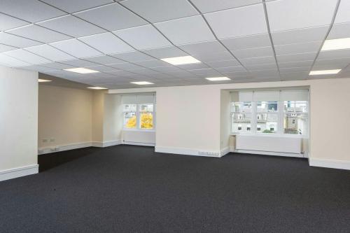 9 Golden Square, Aberdeen, AB10
