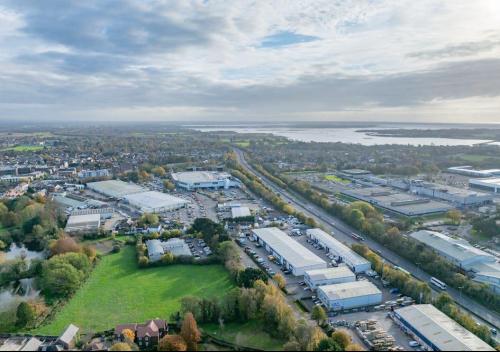 units 10C,10D,10E, Solent Trade Park, Solent Road, Havant, PO9