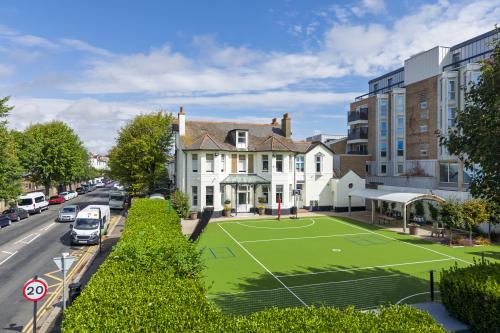 St Christopher's School, 33 New Church Road, Hove, BN3
