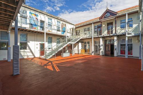 St Christopher's School, 33 New Church Road, Hove, BN3