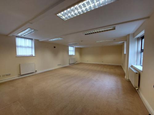 Unit 1 Cherry Tree Farm, Cherry Tree Lane, Rostherne, Altrincham, WA14