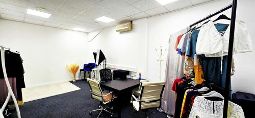 Unit 4-5, Greenwich Centre Business Park, 53 Norman Road, Greenwich, London, SE10