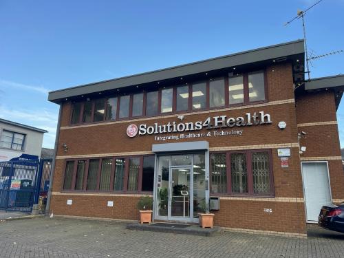 1 Thames Court, 2 Richfield Avenue, Reading, RG1