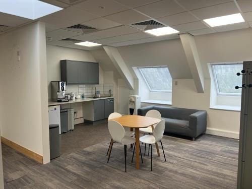 11 The Avenue, Southampton, SO17