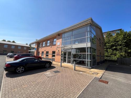 721 Capability Green, Luton, LU1