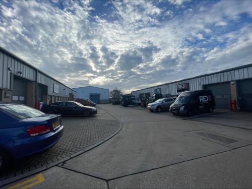 Unit C7, Dolphin Enterprise Centre, Evershed Way, Shoreham-By-Sea, BN43