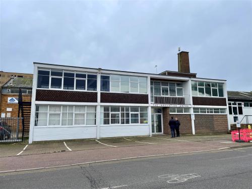 Park House II, 15-23 Greenhill Crescent, Watford, WD18
