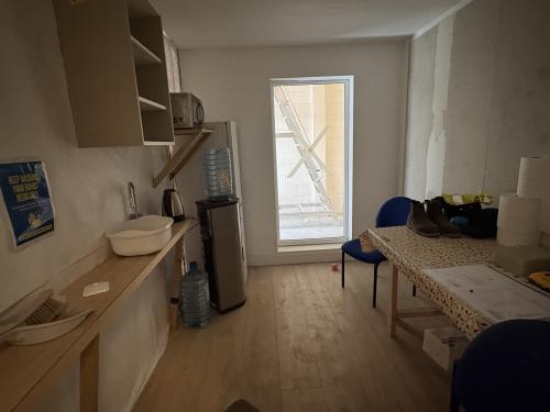 Unit B, Yokesford Hill Estate, Yokesford Hill, Romsey, SO51