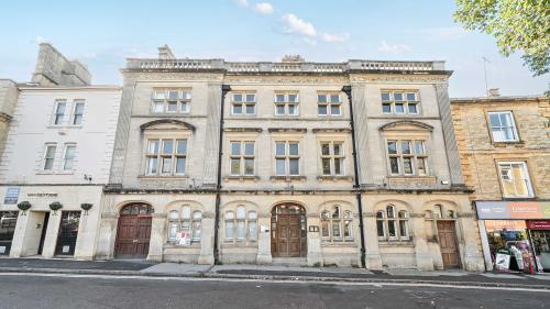 18-19 Market Place, Chipping Norton, Oxfordshire, OX7