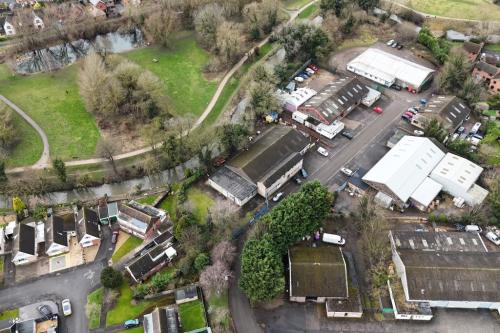 Unit 9-10 Factory Units, Belton Lane, Grantham, NG31