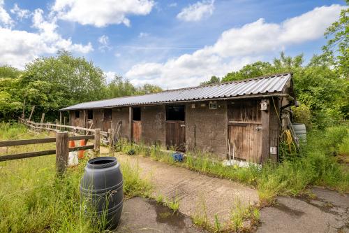 Old Wood Old Wood Stables, Skellingthorpe, Lincoln, LN6