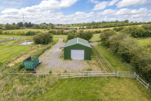 8.53 Acres Hill Top Farm, High Street, Marton, Gainsborough, DN21