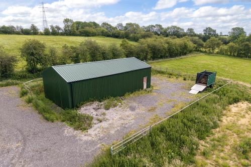 8.53 Acres Hill Top Farm, High Street, Marton, Gainsborough, DN21