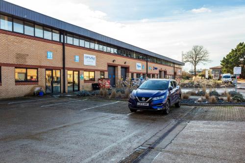Unit 11, The Brunel Centre, Crawley, RH10