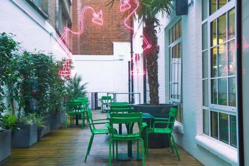 133 Whitechapel High Street, Whitechapel, London, E1