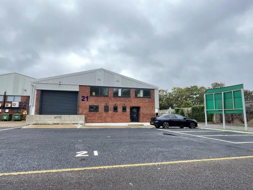 Unit 21, Ashford Industrial Estate, Shield Drive, Feltham, TW15