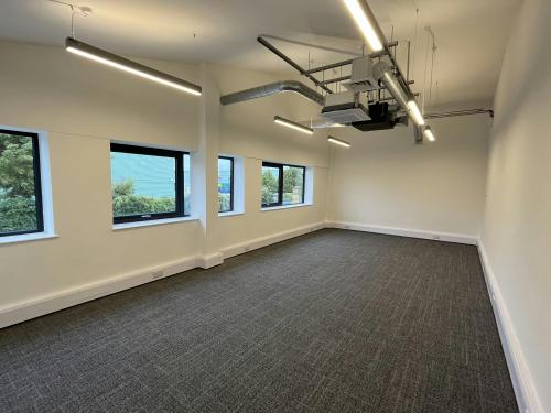 Unit 21, Ashford Industrial Estate, Shield Drive, Feltham, TW15