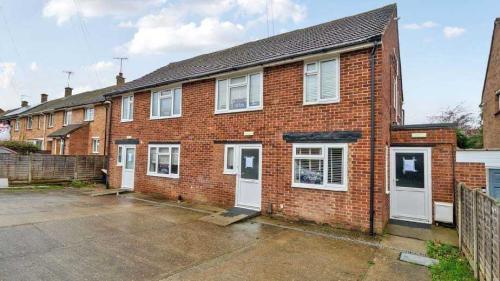 Felstead (The Sheiling), 81-83 Colman Way, Redhill, RH1