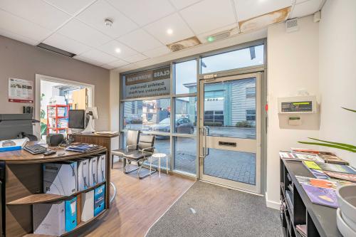 Unit 9, Trade City Business Park, Cowley Mill Road, Uxbridge, UB8