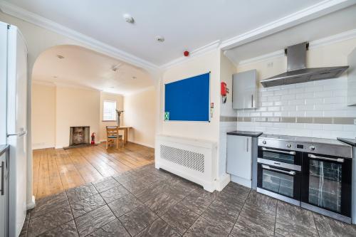 Rainscombe Farm and Bungalow, Dowlands Lane, Smallfield, Surrey, RH6
