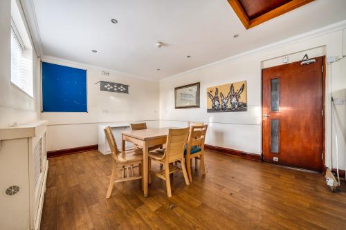 Rainscombe Farm and Bungalow, Dowlands Lane, Smallfield, Surrey, RH6