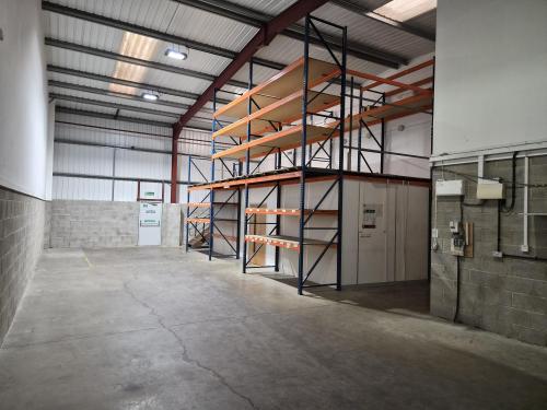 Unit 33, High Brooms Industrial Estate, Chapman Way, Tunbridge Wells, TN2