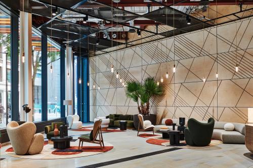One Crown Place, Crown Place, City, London, EC2M