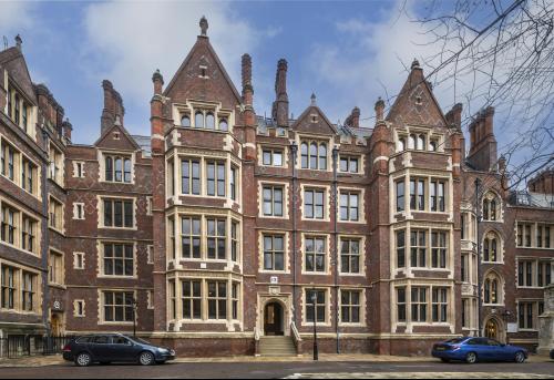 13 Old Square, London, WC2A