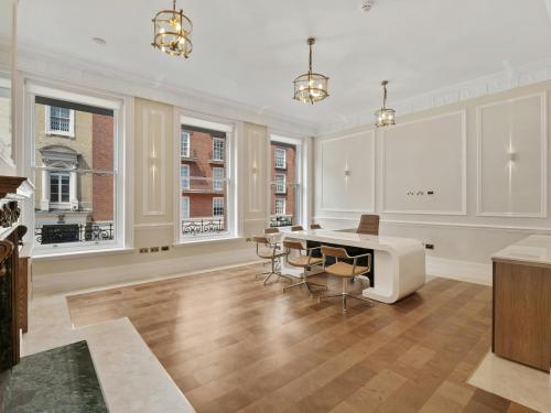 40 South Audley Street, Mayfair, London, W1K