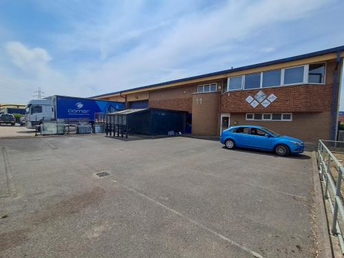 Unit 11 Willow Centre, Willow Lane Industrial Estate, Mitcham, CR4