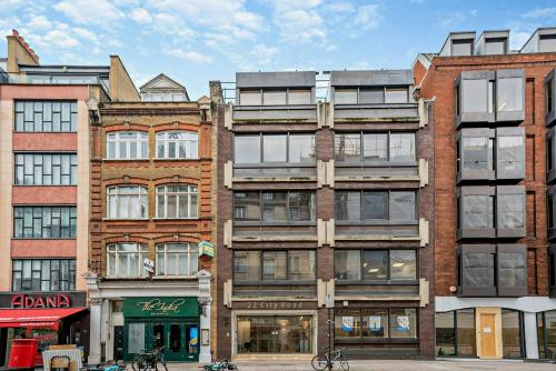 4TH Floor, 22 City Road, Barbican, London, EC1Y