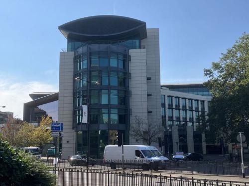Onslow House, Onslow Street, Guildford, GU1