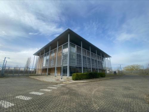 5100, Cambridge Research Park, Beach Drive, Cambridge, CB25