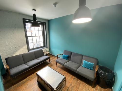 Hat Works, 47 Guildford Street, Luton, LU1