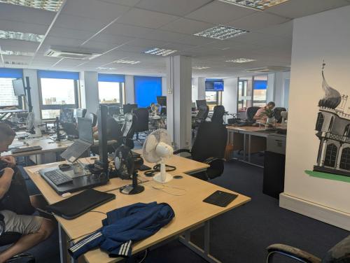 4TH Floor Office, 1-2 Queen Square, Brighton, BN1