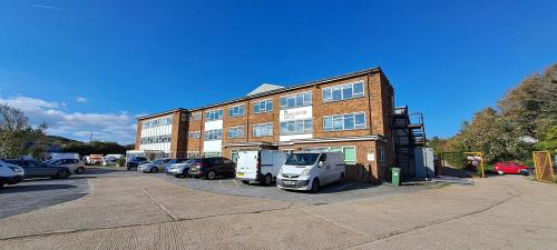 Units A,B,C & D Trafalgar House, Quarry Road Industrial Estate, Newhaven, BN9