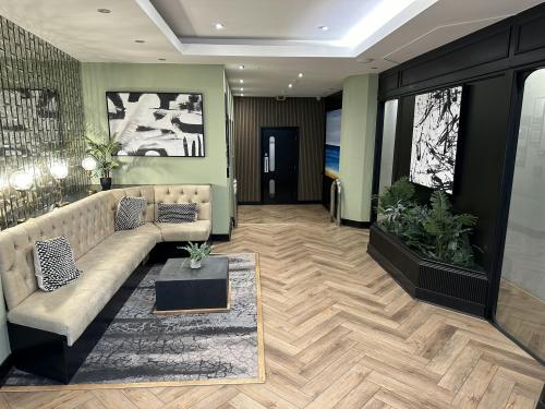 2 Bartholomews, Brighton, BN1