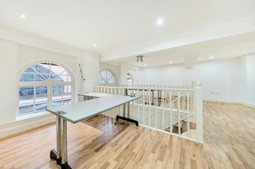 Unit E Pennybank Chambers, 1 Fairchild Place, Shoreditch, London, EC2A