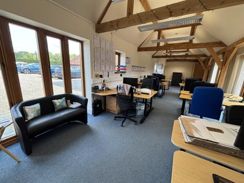 The Bowler Barn,, Frogmore Farm, Bartletts Court, Littlewick Green, Maidenhead, SL6