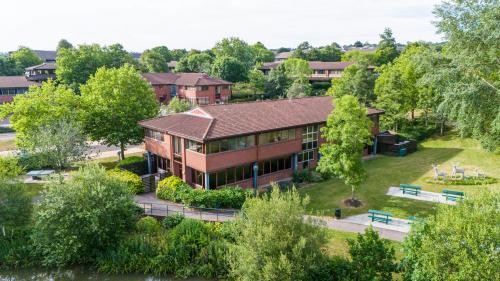 Surrey Research Park, 40 Alan Turing Road, Guildford, GU2