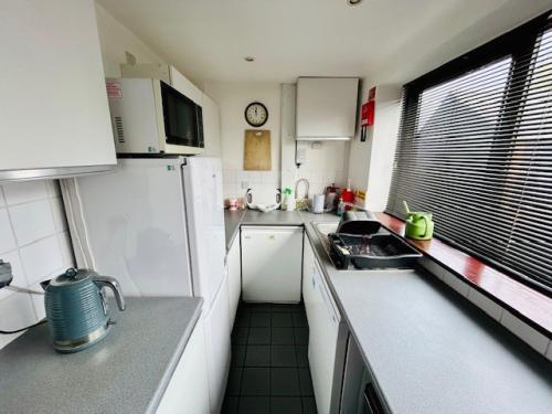 10, Fronds Park, Frouds Lane, Aldermaston, RG7