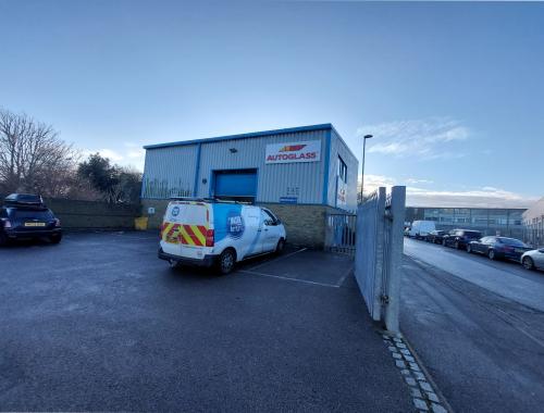 Unit 2, Elm Business Units, Chartwell Road, Lancing, BN15
