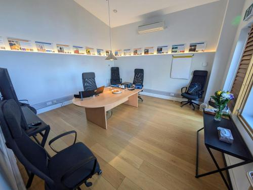 Unit 1 & 2 Innovation Place, Douglas Drive, Godalming, GU7