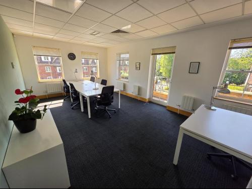 Suite 1.01D Mary's Court, The Broadway, Old Amersham, HP7