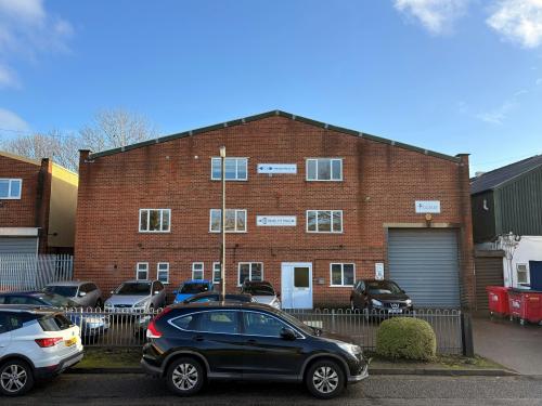 Unit 20, Worton Hall Industrial Estate, Worton Road, Isleworth, TW7