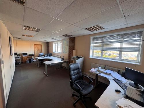 Unit 20, Worton Hall Industrial Estate, Worton Road, Isleworth, TW7